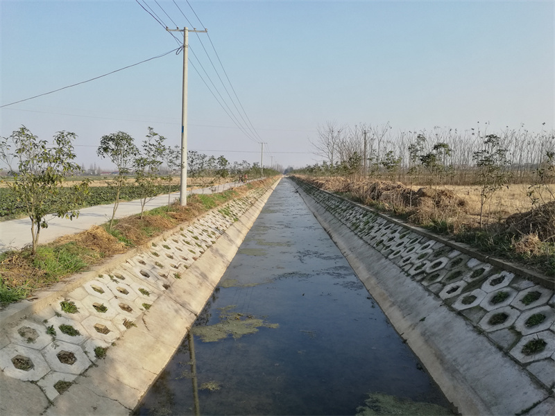 灌溉沟渠及河湖清淤