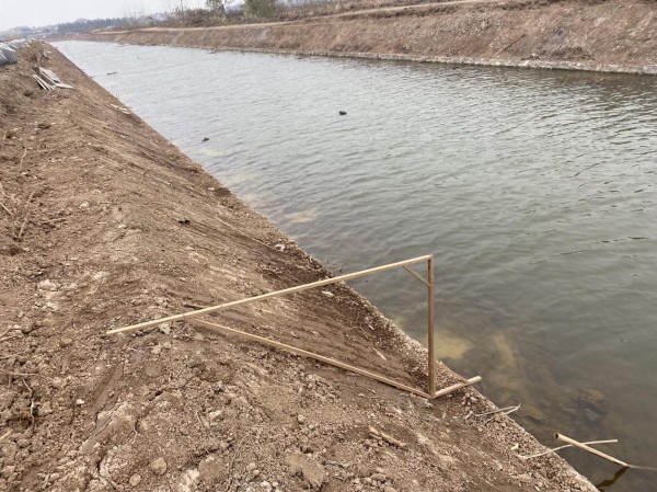 西湖管理区南坪干渠护坡工程